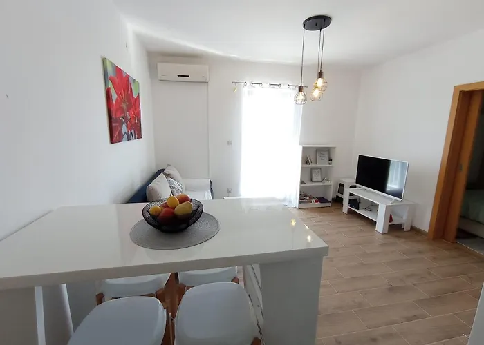 Cozy Apartmant With A Sea View In Orasac