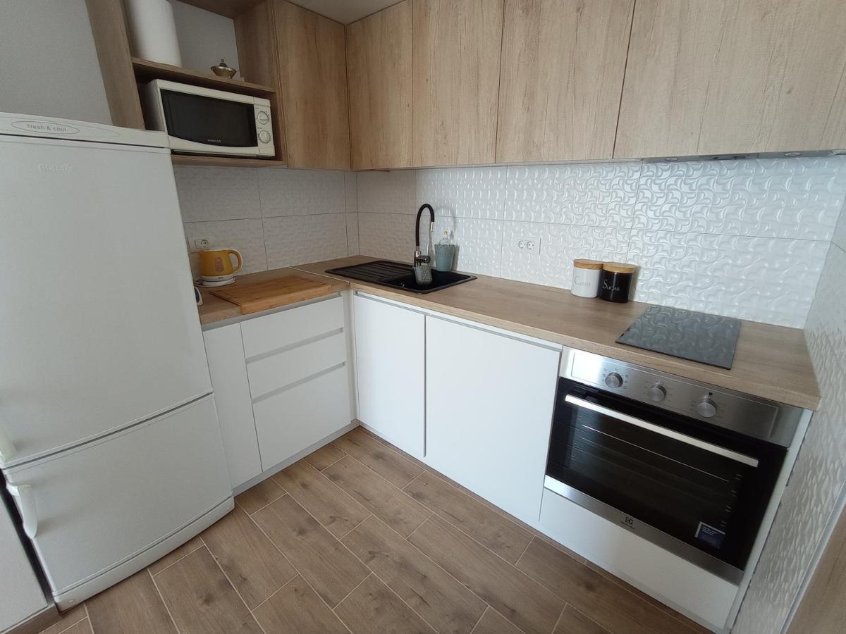 Cozy Apartmant With A Sea View In Apartment Orasac