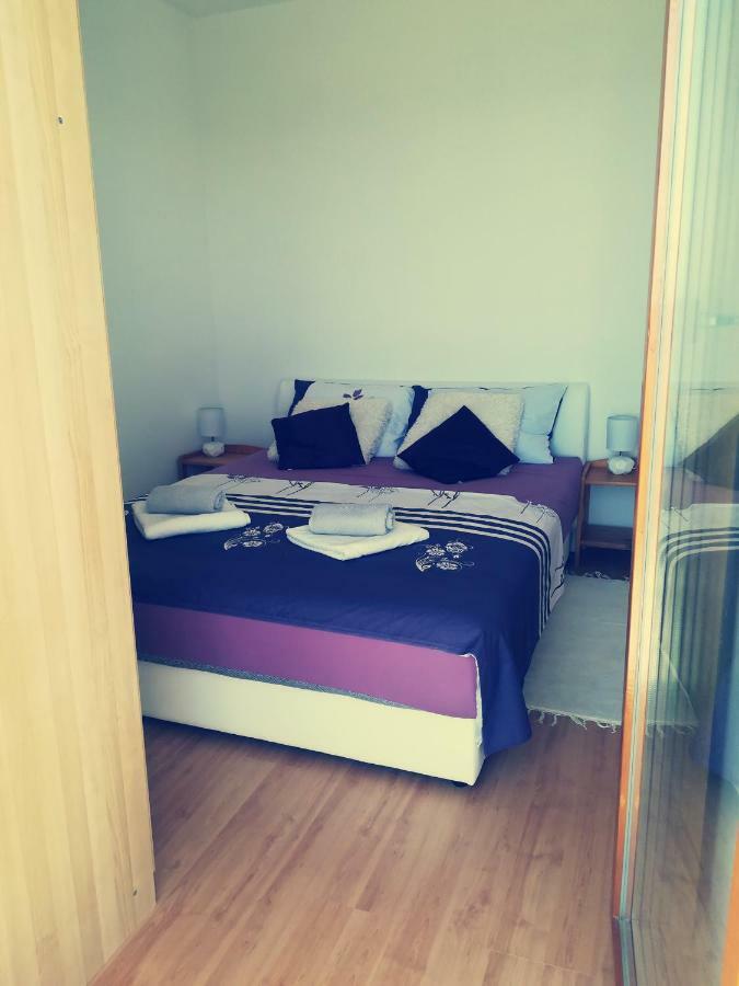 Cozy Apartmant With A Sea View In Apartment Orasac
